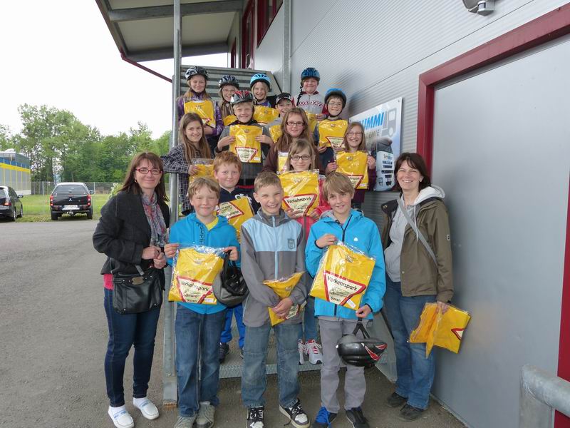 Volksschule Katsdorf 4a zu Gast am 7 Mai 2012 im Verkehrspark Schlager Saxen